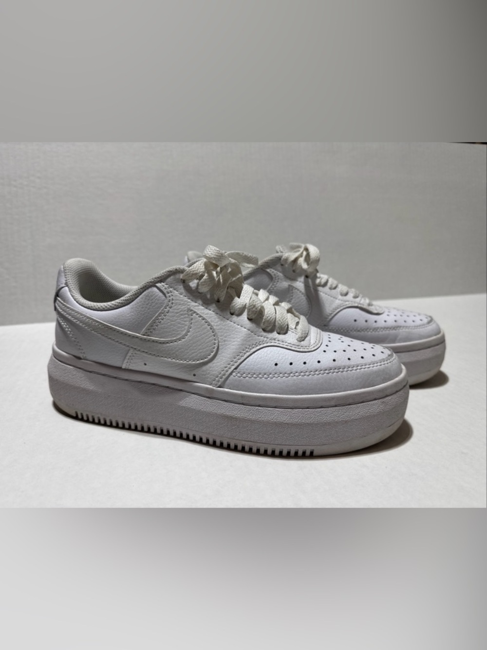 W Nike Air Force 1 Sage Low AF1 Triple White Platform Sneakers AR5339-100